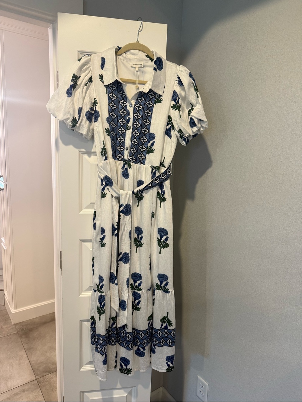 entro White Dress with Blue Florals and Geometric pattern - medium - NWT